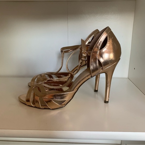 Gold Tevolio Heels, size 8.5, Ankle Strap, 2.75” heel - Picture 2 of 11